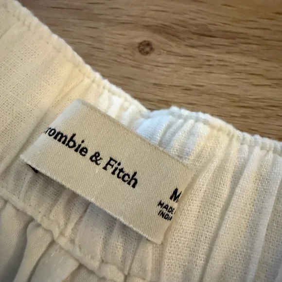 Abercrombie & Fitch White Wide Leg Pants - Picture 6 of 6